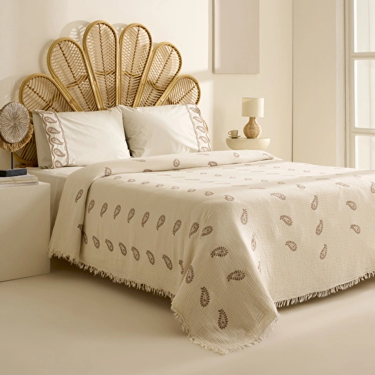 Karaca Home Incanto Brodeli Müslin Çift Kişilik Pike Takımı Vizon
