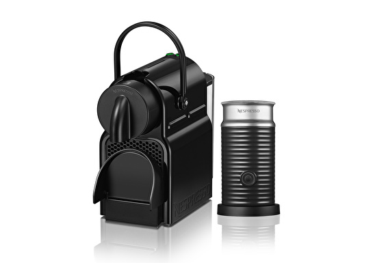 Nespresso Inissia Kahve Makinesi ve Süt Köpürtücü Siyah