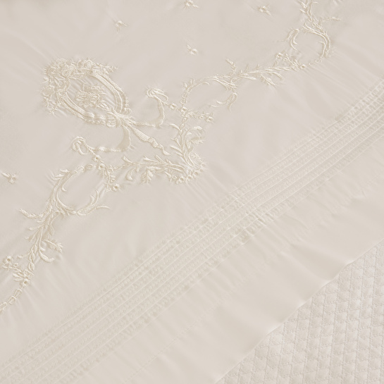 Karaca Home Leonie %100 Pamuk Nakışlı Çift Kişilik Pike Takımı Beyaz