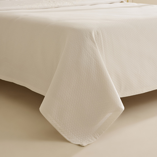 Karaca Home Leonie %100 Pamuk Nakışlı Çift Kişilik Pike Takımı Beyaz