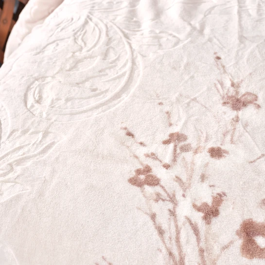Karaca Home Sakura Bej Çift Kişilik Embosy Battaniye