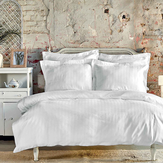 Karaca Home Mag Charm Bold Beyaz Saten Tek Kişilik Nevresim