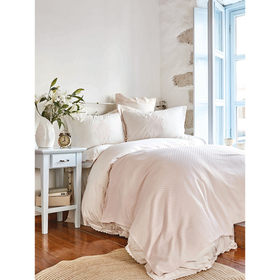 Karaca Home Elonora Pudra Çift Kişilik Dantelli Nevresim Bambu Pike Takımı