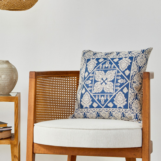 Karaca Home Topkapı İç Dolgulu Kırlent Bej 44x44 cm