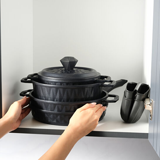 Karaca Biodiamond Döküm 7 Parça Fırın Eldiveni Hediyeli Tencere Seti