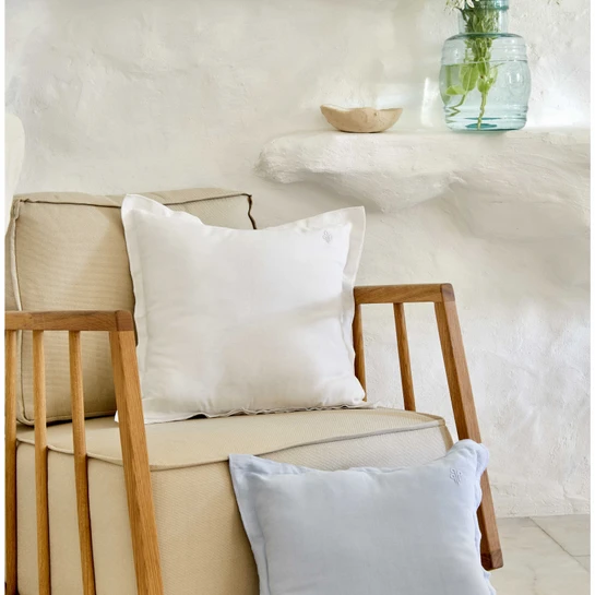 Karaca Home 4 Element Mavi İç Dolgulu Düz Kırlent 45x45 cm