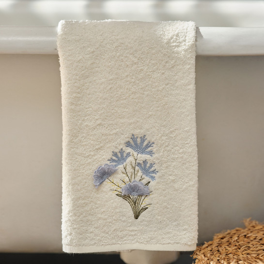 Karaca Home Flower 3D Nakışlı Aile Banyo Seti Mavi
