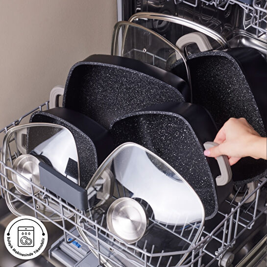 Karaca Biodiamond Soneva İndüksiyon Tabanlı 8 Parça Döküm Tencere Seti Siyah