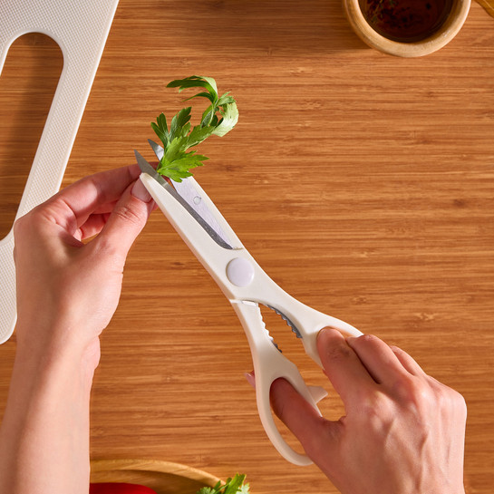 Karaca Sharp 4 in 1 6 Parça Kesme Tahtalı Bıçak Seti Krem