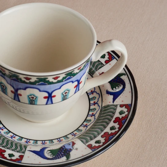 Karaca x Ömür Akkor İznik Çini Çay Fincanı ve Tabağı 200 ml