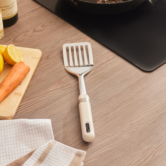 Karaca Mastermaid Oluklu Spatula Krem