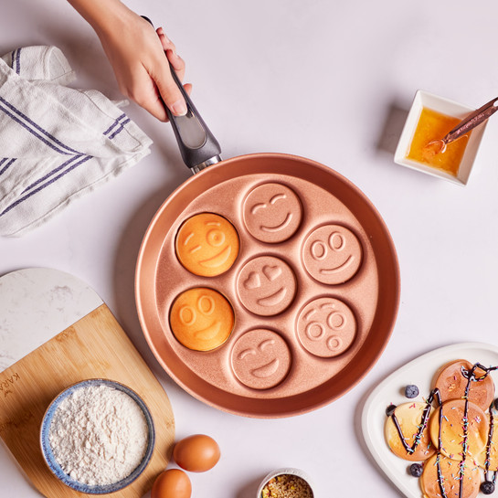 KARACA TALIA EMOJİ PANCAKE KALIBI