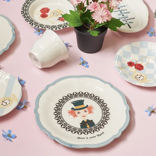 Karaca Alice In Wonderland 26 Parça 6 Kişilik Kahvaltı/Servis Takımı