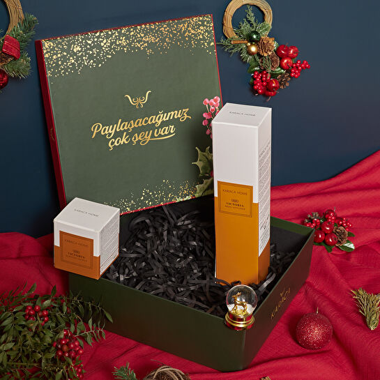 Karaca New Year Victoria Hediye Kutusu