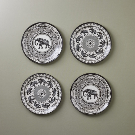 Karaca Fil 4 Parça Pasta Takımı 22 cm