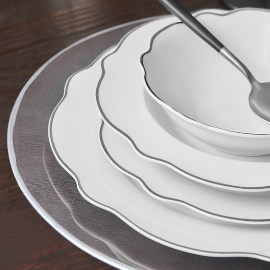 Karaca Daisy Platinum Wave Shape 24 Parça 6 Kişilik Porselen Yemek Takımı