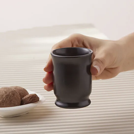 Karaca Merlin Tek Kişilik Seramik Büyük Boy Kahve Fincanı 115 ml Siyah