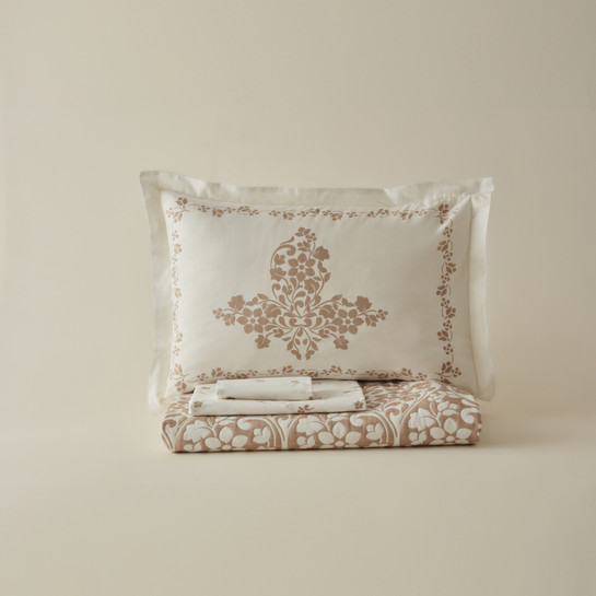 Karaca Home Glamour Çift Kişilik Yatak Örtüsü Beyaz