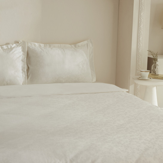 Karaca Home White Collection Venessa Çift Kişilik Nevresim Takımı Beyaz