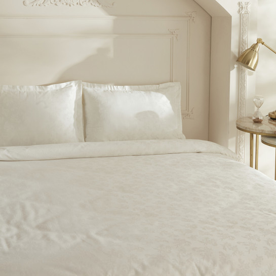 Karaca Home White Collection Viole Çift Kişilik Nevresim Takımı Beyaz