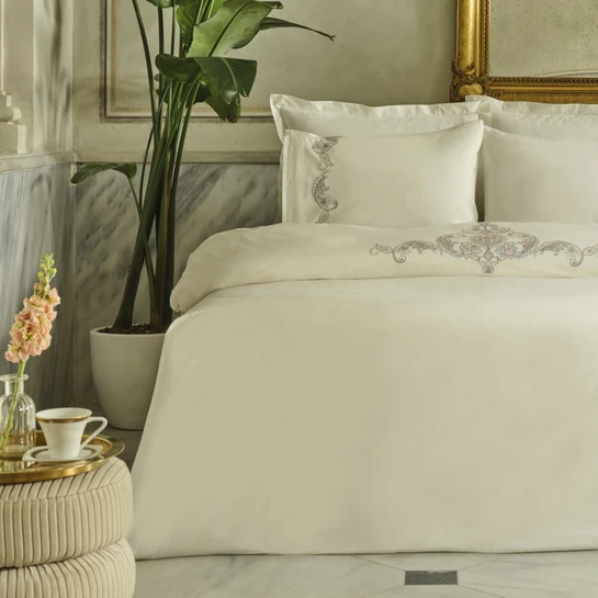 Karaca Home Alessa Nakışlı %100 Pamuk Çift Kişilik Nevresim Takımı Beyaz