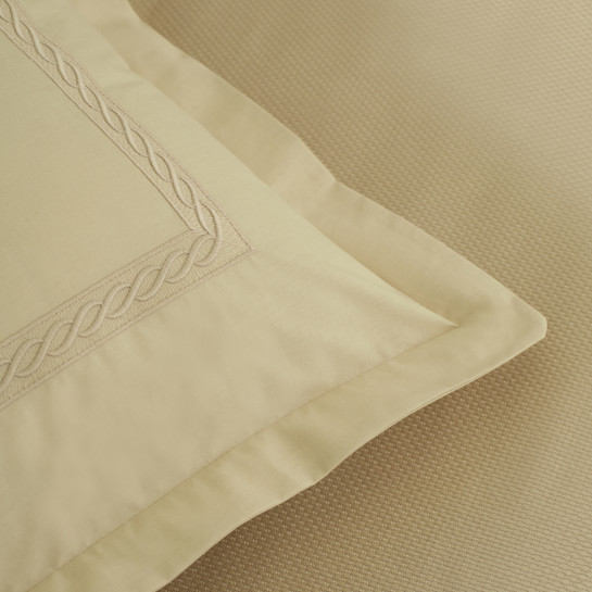 Karaca Home Shanse Nish Set Çift Kişilik Pike Takımı Bej