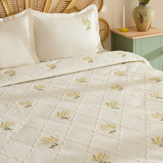 Karaca Home Shaela Çiçek Nakışlı Çift Kişilik Pike/Yatak Örtüsü Takımı Sarı 