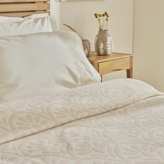 Karaca Home Shailyn Nakışlı Müslin Çift Kişilik Pike Takımı Pudra