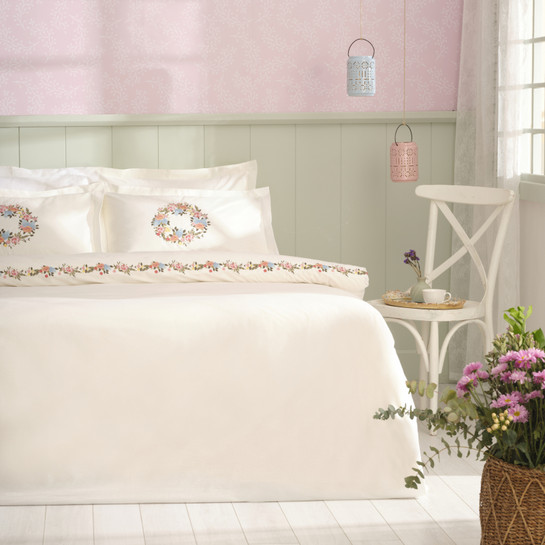 Karaca Home Merlin Nakışlı %100 Pamuk Çift Kişilik Nevresim Takımı Beyaz