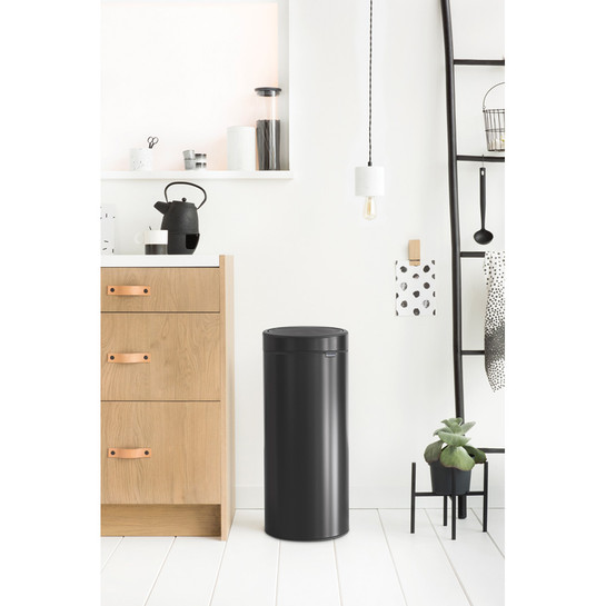 Brabantia Matt Black New 30 lt Dokunmatik Çöp Kutusu