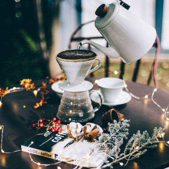Hario Dripper V60 02 Ceramic Beyaz