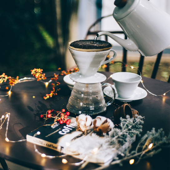 Hario Dripper V60 02 Ceramic Beyaz