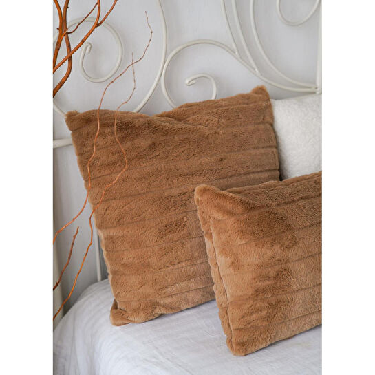 The Mia Fitilli Peluş Kırlent Kahve 45x45 Cm