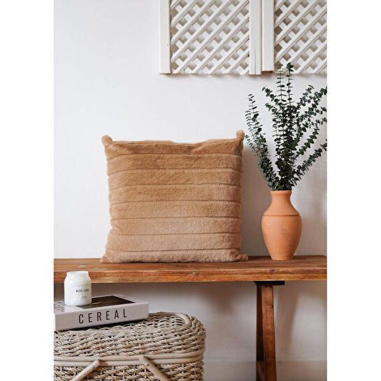 The Mia Fitilli Peluş Kırlent Kahve 45x45 Cm