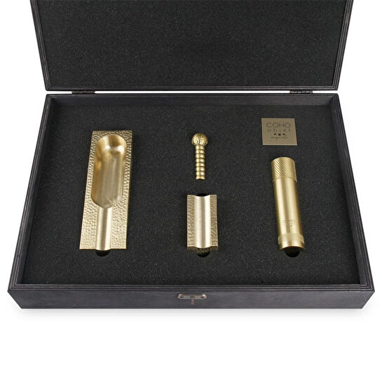 Coho Objet Coho Patron Limited Edition Dövme Aksesuarlı Pirinç Puro Seti