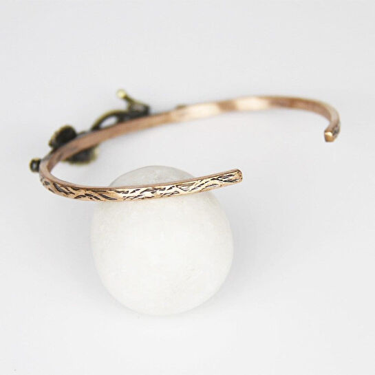 Coho Objet Coho Tılsım İkiz Yapraklı Bakır El İşleme Bileklik