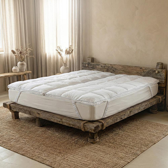 Penelope Tüy Geçirmez 2'ye Ayrılabilen %100 Kaz Tüyü Topper 160x200 Cm - Piume Classic Comfort
