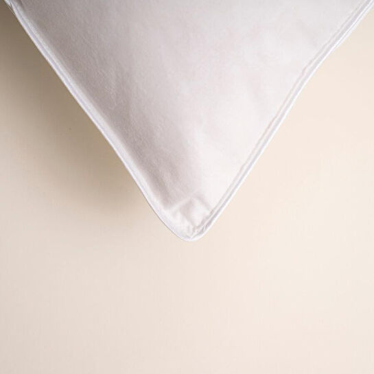 Penelope Gold Firm Kaz Tüyü Yastık 50x70+2,5