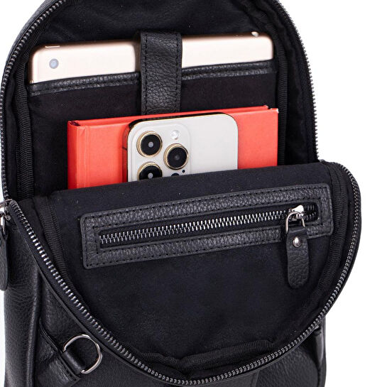 Bloominbag Blake Siyah Deri Çapraz Unisex Sırt Çantası