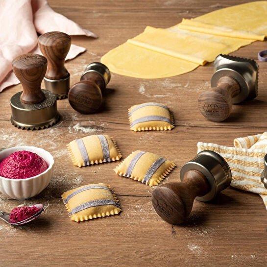 Marcato Heritage Ravioli Kalıbı (şampanya Rengi Kare 45mm Zikzaklı Kenar)