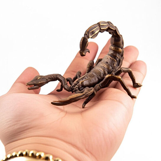 Coho Objet Coho Brazen Pirinç Döküm El Yapımı Dekoratif Akrep Heykeli