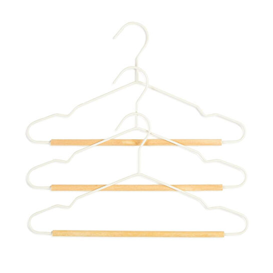 Ocean Home Textile 3'lü Ahşap Destekli Mat Beyaz Renk Kauçuk Kaplamalı Metal Çocuk Giysi Askısı 18 X 32 X 0.3 Cm