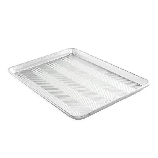 Nordicware Prism Orta Fırın Tepsisi 45 X 33 Cm Paslanmaz Çelik