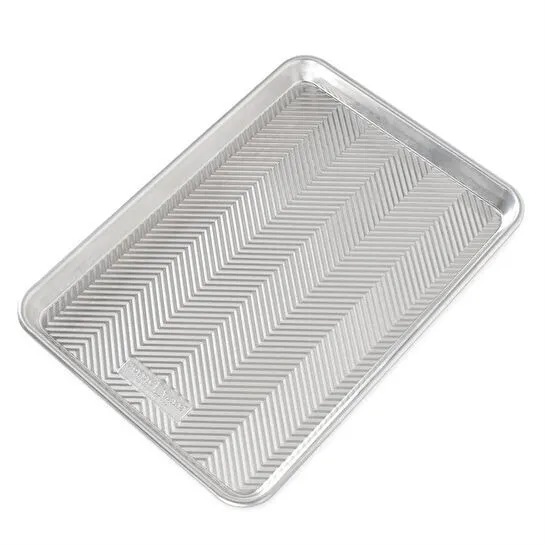 Nordicware Prism Küçük Fırın Tepsisi 40 X 29 Cm Paslanmaz Çelik