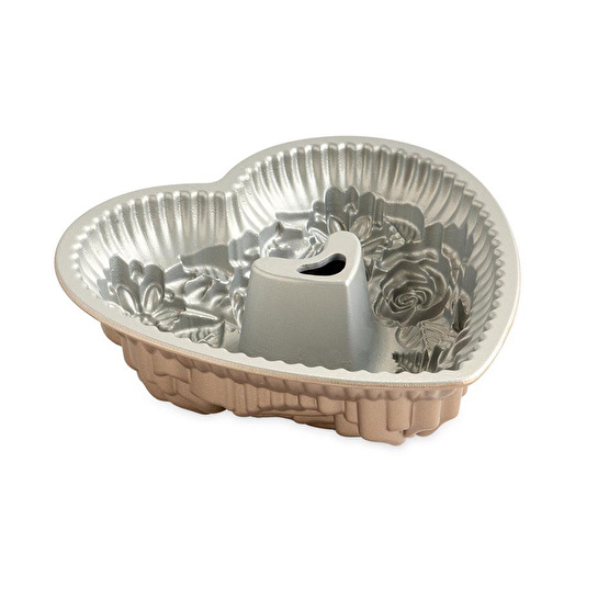 Nordicware Çiçekli Kalp Bundt Kek Kalıbı