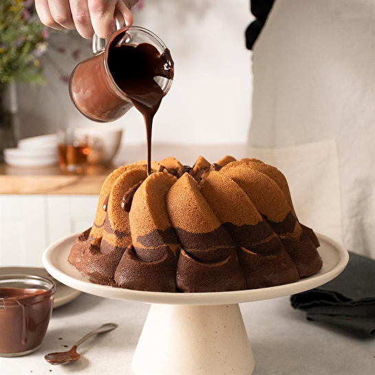 Nordicware Pirouette Bundt Kek Kalıbı Platin