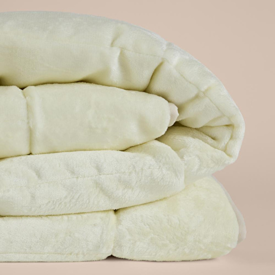 Penelope Tek Kişilik Çift Taraflı Welsoft Yorgan Krem 155x215 Cm - Velour Serisi