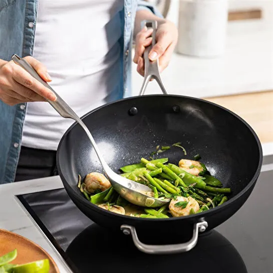 Kitchenaid Güçlendirilmiş Dövme Alüminyum Wok Tava 30 Cm