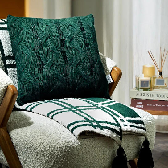 Penelope Triko Kırlent Kılıfı Yeşil 45x45 Cm - Cabella Serisi