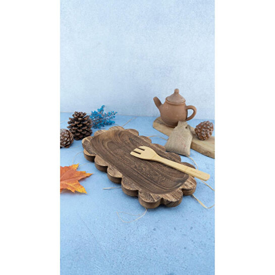 Bambum Folinda Sunum Tepsisi Büyük